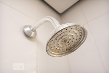 Banheiro de apartamento para alugar com 1 quarto, 40m² em Santa Teresa, Rio de Janeiro