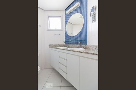 Apartamento à venda com 60m², 2 quartos e 2 vagasBanheiro suíte