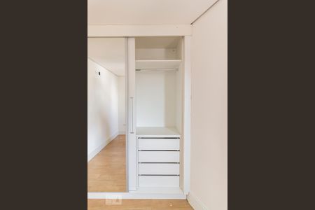 Apartamento à venda com 60m², 2 quartos e 2 vagasSuíte
