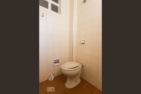 Apartamento à venda com 255m², 3 quartos e 2 vagas Apartamento à venda com 255m², 3 quartos e 2 vagasBanheiro de serviço