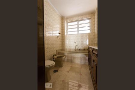 Apartamento à venda com 255m², 3 quartos e 2 vagas Apartamento à venda com 255m², 3 quartos e 2 vagasBanheiro