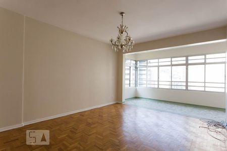 Apartamento à venda com 255m², 3 quartos e 2 vagas Apartamento à venda com 255m², 3 quartos e 2 vagasSala