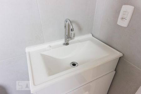Banheiro de apartamento para alugar com 2 quartos, 60m² em Sítio do Morro, São Paulo