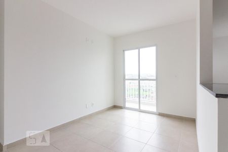Sala de apartamento para alugar com 2 quartos, 60m² em Sítio do Morro, São Paulo