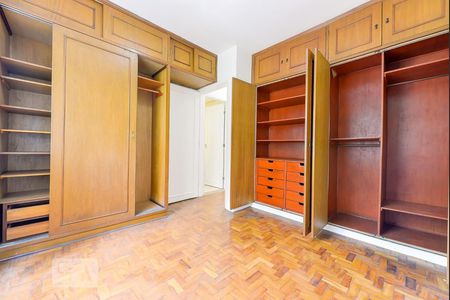 Quarto 1 de apartamento para alugar com 2 quartos, 67m² em Vila Madalena, São Paulo