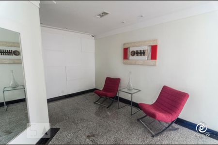 Apartamento à venda com 162m², 3 quartos e 2 vagas Apartamento à venda com 162m², 3 quartos e 2 vagasÁrea Comum - Hall