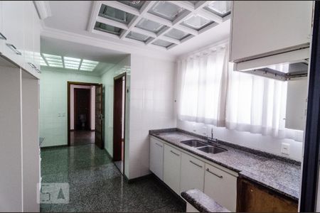 Apartamento à venda com 162m², 3 quartos e 2 vagas Apartamento à venda com 162m², 3 quartos e 2 vagasCozinha