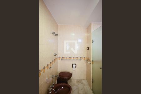 Apartamento à venda com 211m², 2 quartos e 2 vagasBanheiro suíte 2