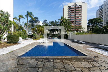 Apartamento à venda com 211m², 2 quartos e 2 vagasPiscina