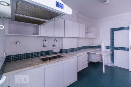 Apartamento à venda com 100m², 2 quartos e 1 vagaCOZINHA