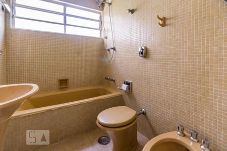 Apartamento à venda com 100m², 2 quartos e 1 vagaBANHEIRO