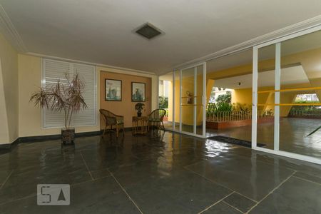 Apartamento para alugar com 65m², 2 quartos e 1 vagaHall