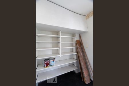 Quarto de serviço de apartamento para alugar com 2 quartos, 75m² em Jardim Brasil (zona Sul), São Paulo
