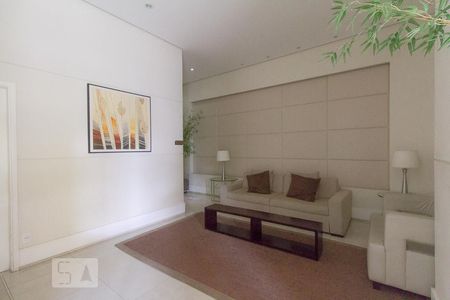Apartamento à venda com 83m², 2 quartos e 2 vagasHall social