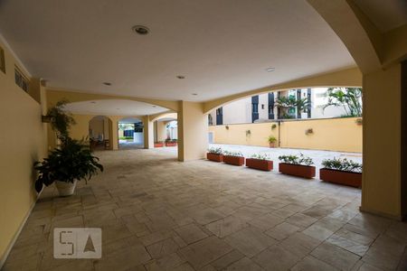 Apartamento à venda com 70m², 2 quartos e 1 vagaÁrea externa