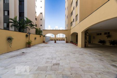 Apartamento à venda com 70m², 2 quartos e 1 vagaÁrea externa