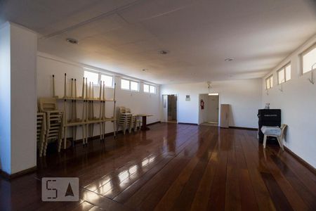 Apartamento à venda com 70m², 2 quartos e 1 vagaSalão de festas