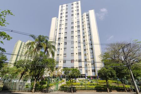 Apartamento para alugar com 60m², 2 quartos e 1 vaga Apartamento para alugar com 60m², 2 quartos e 1 vagaFachada