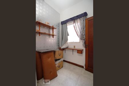Apartamento à venda com 150m², 3 quartos e 1 vagaQuarto de Serviço.