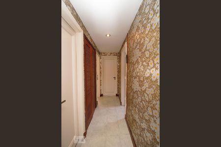 Apartamento à venda com 150m², 3 quartos e 1 vagaCorredor.