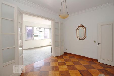 Apartamento à venda com 150m², 3 quartos e 1 vagaSala de Jantar.