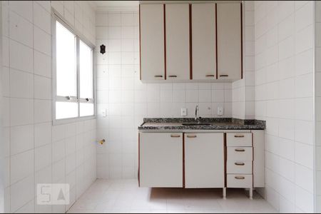 Cozinha de apartamento à venda com 1 quarto, 52m² em Botafogo, Campinas