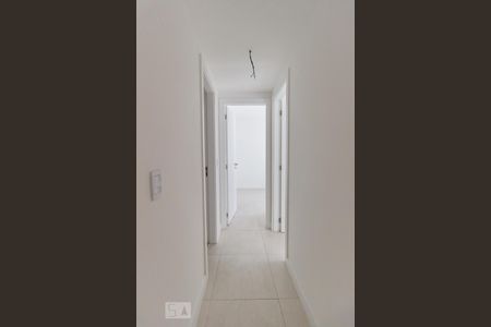Apartamento à venda com 70m², 2 quartos e 1 vaga Apartamento à venda com 70m², 2 quartos e 1 vagaCorredor