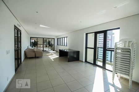 Apartamento à venda com 42m², 1 quarto e 1 vagaSalão de festa