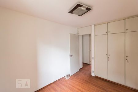 Apartamento à venda com 88m², 3 quartos e 2 vagasQuarto 2