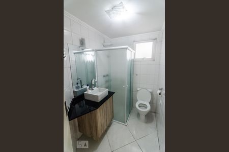 Banheiro de apartamento para alugar com 2 quartos, 50m² em Vila Bela, São Paulo