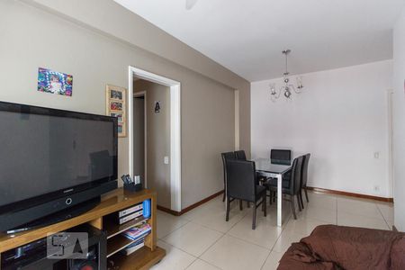 Apartamento para alugar com 85m², 3 quartos e 2 vagas Apartamento para alugar com 85m², 3 quartos e 2 vagasSala