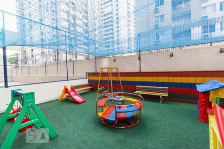 Apartamento para alugar com 85m², 3 quartos e 2 vagas Apartamento para alugar com 85m², 3 quartos e 2 vagasPlayground