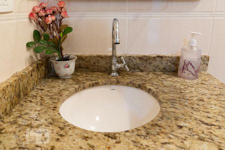 Apartamento para alugar com 75m², 3 quartos e sem vaga Apartamento para alugar com 75m², 3 quartos e sem vagaDetalhe do banheiro da suíte 2