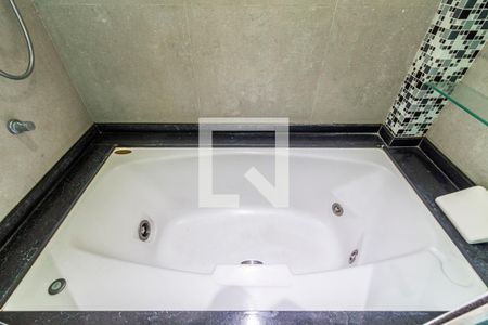 Apartamento à venda com 120m², 3 quartos e 1 vaga Apartamento à venda com 120m², 3 quartos e 1 vagaBanheiro da Suíte