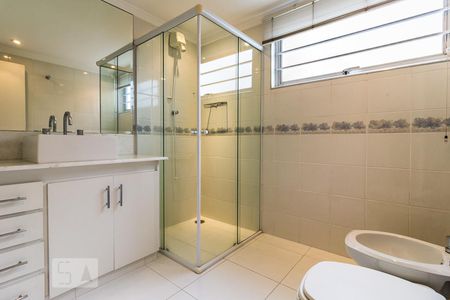 Banheiro de apartamento para alugar com 2 quartos, 127m² em Perdizes, São Paulo
