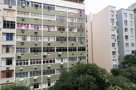 Apartamento para alugar com 177m², 3 quartos e 1 vaga Apartamento para alugar com 177m², 3 quartos e 1 vagaVista Quarto 2.