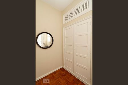 Apartamento para alugar com 177m², 3 quartos e 1 vaga Apartamento para alugar com 177m², 3 quartos e 1 vagaQuarto de Serviço.