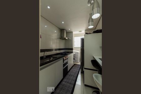 Cozinha de apartamento para alugar com 3 quartos, 65m² em Planalto, Belo Horizonte