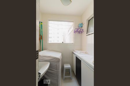 Área de Serviço de apartamento para alugar com 3 quartos, 65m² em Planalto, Belo Horizonte