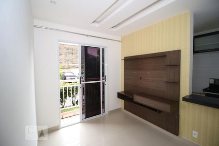 Sala de apartamento à venda com 2 quartos, 47m² em Curicica, Rio de Janeiro