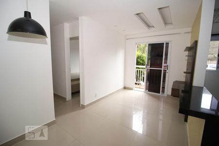 Sala de apartamento à venda com 2 quartos, 47m² em Curicica, Rio de Janeiro
