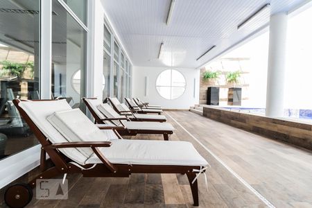 Studio à venda com 33m², 1 quarto e 1 vagaPiscina