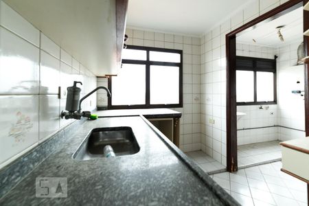 Apartamento à venda com 156m², 3 quartos e 2 vagasCozinha