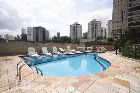 Apartamento à venda com 109m², 3 quartos e 3 vagasPiscina