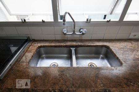 Apartamento à venda com 120m², 3 quartos e 2 vagas Apartamento à venda com 120m², 3 quartos e 2 vagasPia