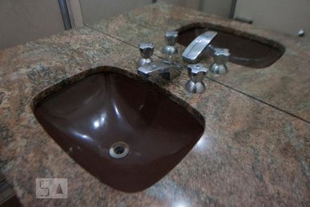 Pia de apartamento à venda com 3 quartos, 120m² em Higienópolis, São Paulo