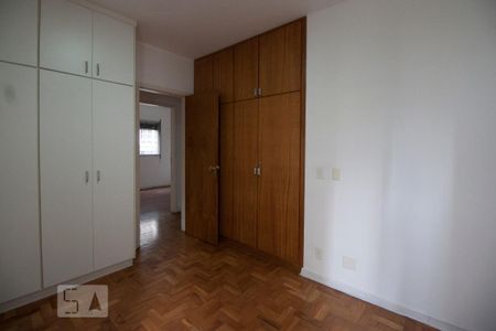 Apartamento à venda com 120m², 3 quartos e 2 vagas Apartamento à venda com 120m², 3 quartos e 2 vagasQuarto 1