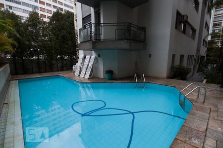 Apartamento à venda com 120m², 3 quartos e 2 vagas Apartamento à venda com 120m², 3 quartos e 2 vagasPiscina