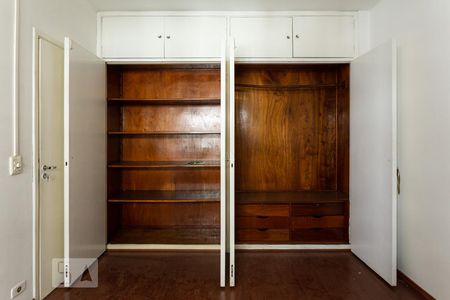 Quarto 1 de apartamento para alugar com 3 quartos, 119m² em Itaim Bibi, São Paulo