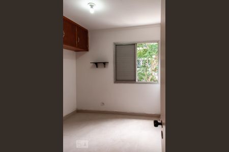 Quarto 1 de apartamento para alugar com 2 quartos, 54m² em Vila Olímpia, São Paulo